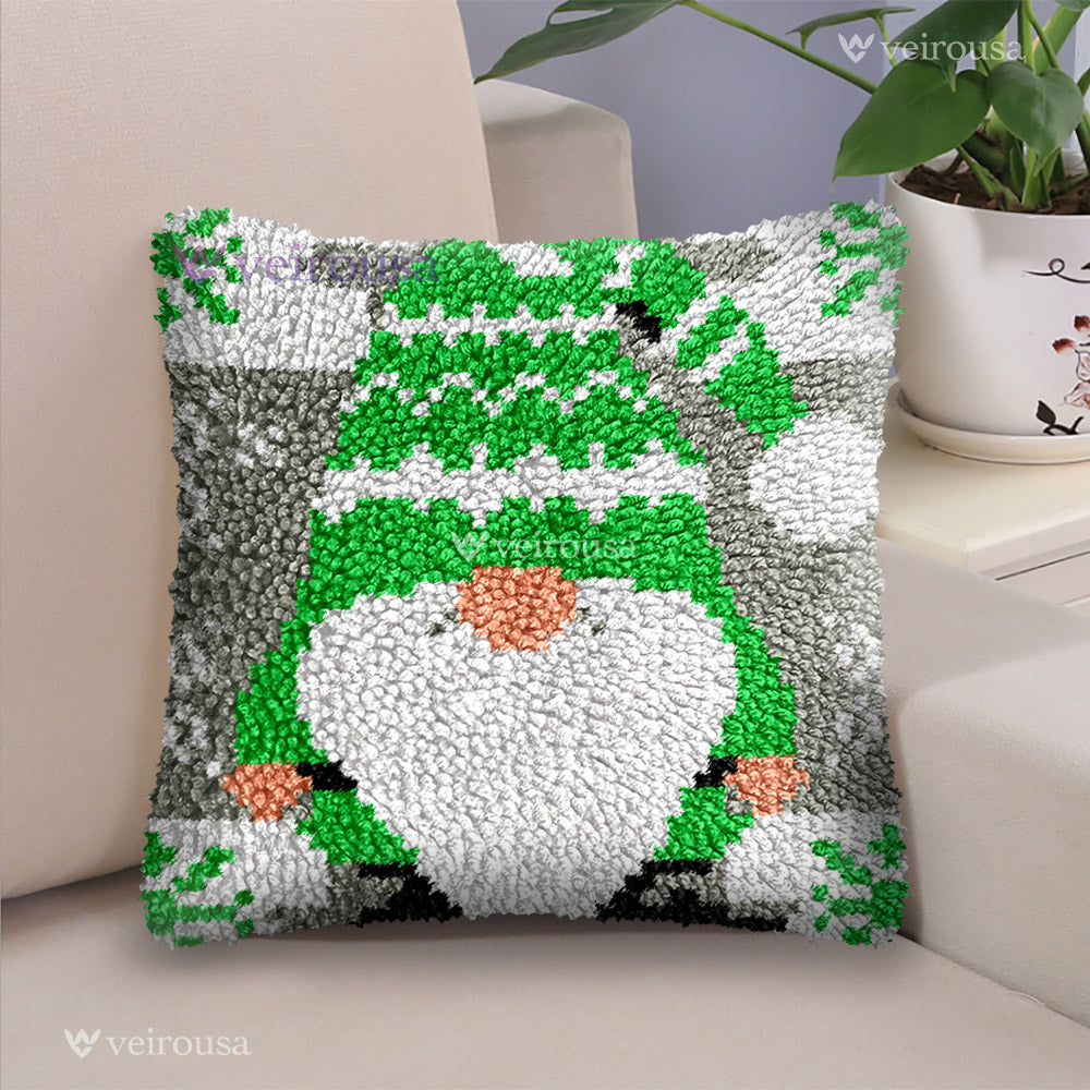 Christmas Gnomes Latch Hook Pillow Kit